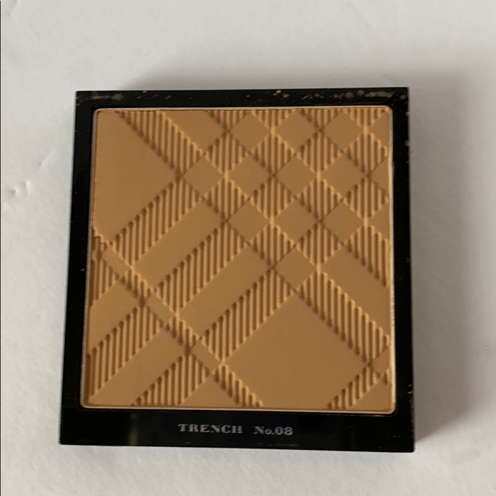 Burberry sheer foundation trench #8